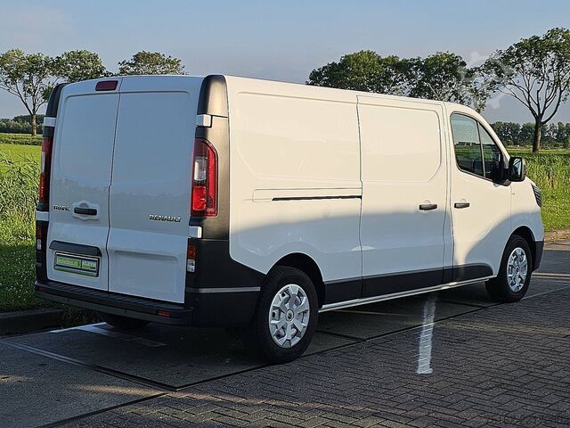 Camioneta familiar de techo alto RENAULT TRAFIC 2.0 DCI 170 AUT. L2H1