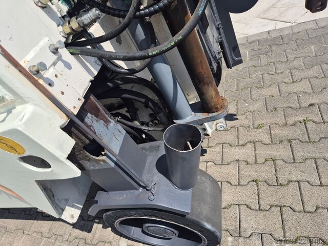 Aszfaltmaró gép Wirtgen W500