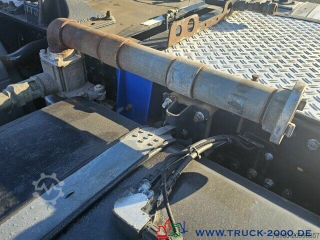 Standard tractor unit MAN TGX 18.460 Zement Silokompressor + Kipphydraulik