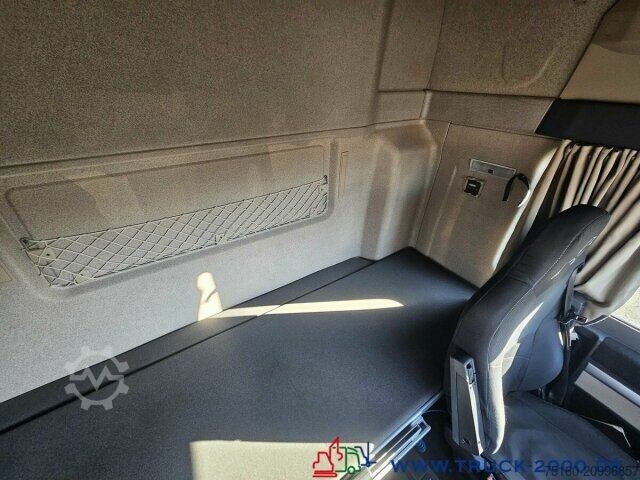 Standard tractor unit MAN TGX 18.460 Zement Silokompressor + Kipphydraulik