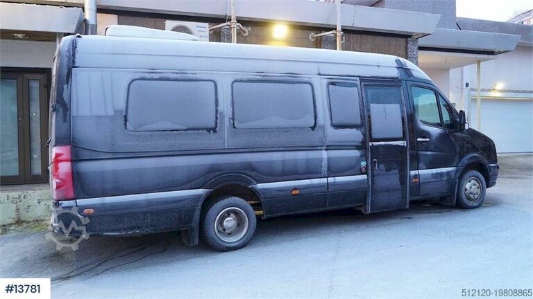 Микроавтобус Volkswagen Crafter 17 seater mini bus