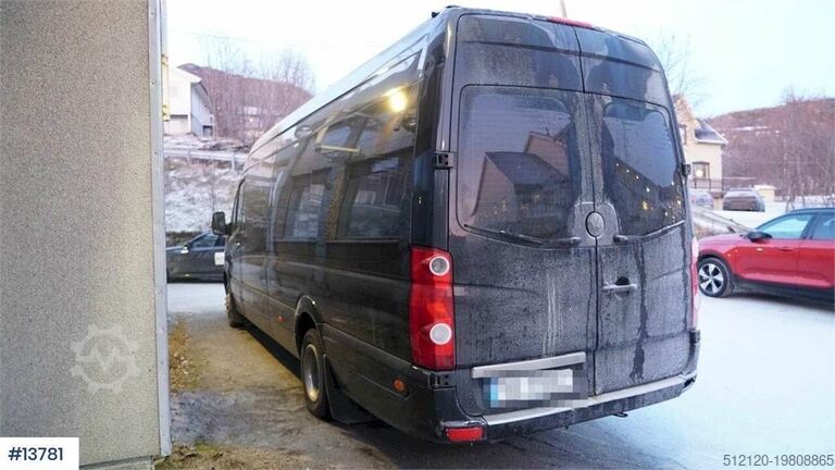 Микроавтобус Volkswagen Crafter 17 seater mini bus