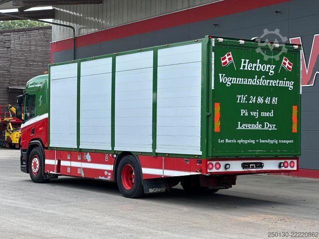 Camion pour bétail SCANIA P410 4x2LL HFR 1.Stock Viehzug/NAVI/KLIMA/ALU