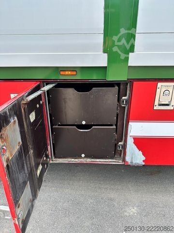 Camion pour bétail SCANIA P410 4x2LL HFR 1.Stock Viehzug/NAVI/KLIMA/ALU