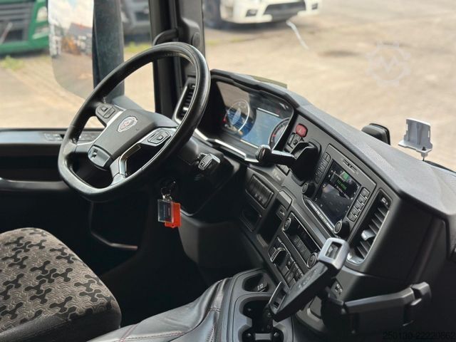Camion pour bétail SCANIA P410 4x2LL HFR 1.Stock Viehzug/NAVI/KLIMA/ALU