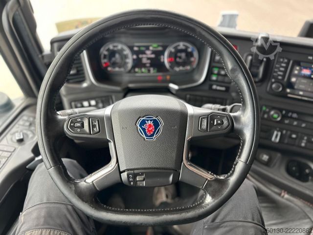 Camion pour bétail SCANIA P410 4x2LL HFR 1.Stock Viehzug/NAVI/KLIMA/ALU