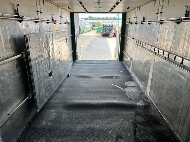 Camion pour bétail SCANIA P410 4x2LL HFR 1.Stock Viehzug/NAVI/KLIMA/ALU