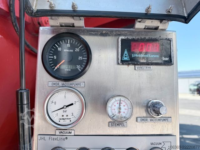 Вакуумний автоцистерна SCANIA P370 6x24 Hvidtved Larsen FlexLine 310