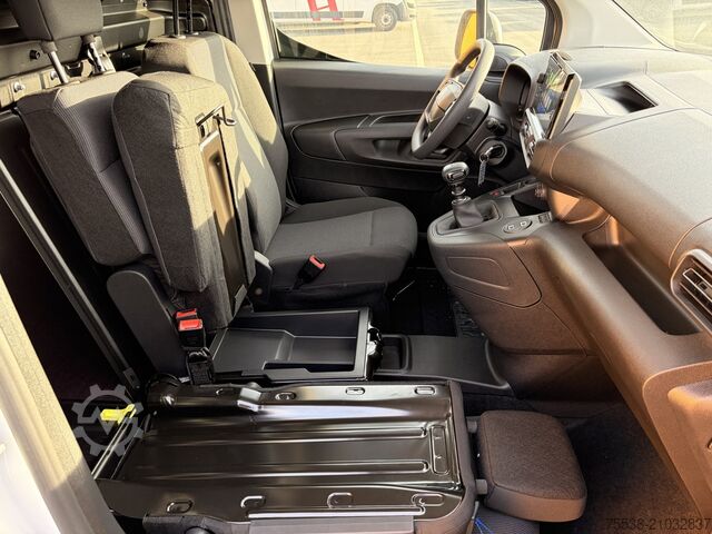 Ploščati dostavnik Fiat Doblo