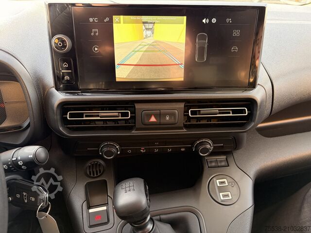 Ploščati dostavnik Fiat Doblo