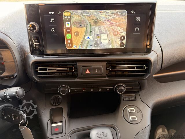 Ploščati dostavnik Fiat Doblo