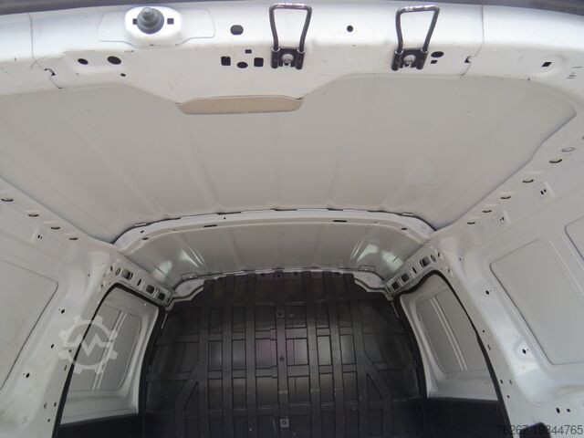 Tovornjak z zabojnikom Dacia Dacia Logan Express 1.5 dCi 75 FAP Ambia