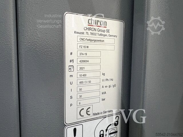 Vertical CNC machining center with workpiece changer CHIRON FZ 15 W