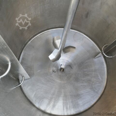 Rezervoar za miješanje kapaciteta 1085 litara, grijani/hlađeni, izrađen od V4A nehrđajućeg čelika s  Pierre Guerin B0120