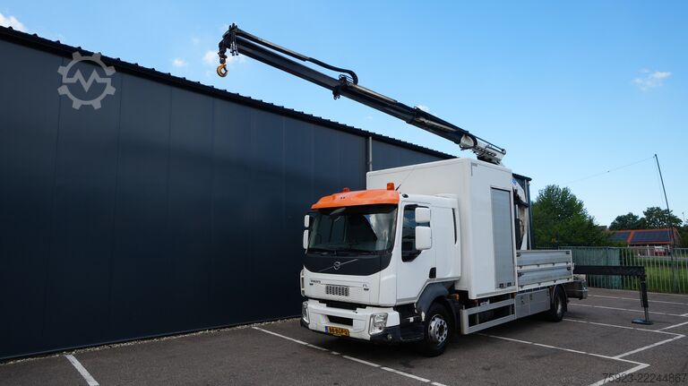 Autokrāna kravas automašīna Volvo FL 280 open box truck with HMF 1320 crane 362.3...