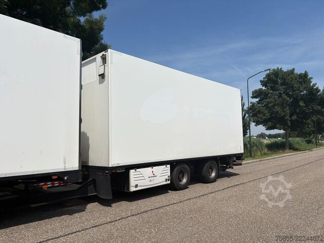Pārvadājumi saldētavā/saldētavā Burg BPM 00-18 TCZXX Mitsubishi Fridge / Loading Lif...