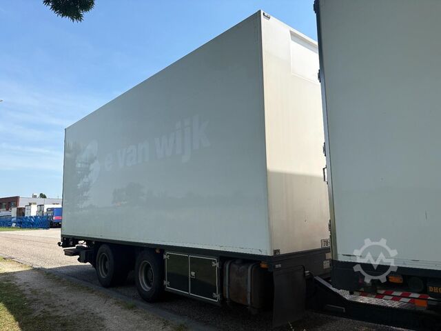 Pārvadājumi saldētavā/saldētavā Burg BPM 00-18 TCZXX Mitsubishi Fridge / Loading Lif...