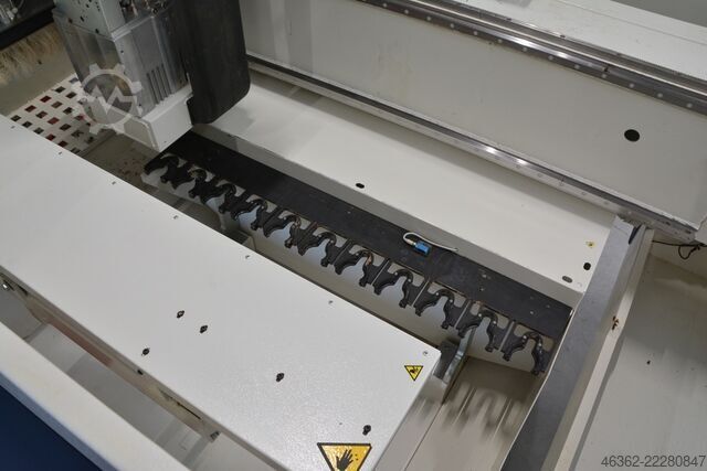 Centro di lavoro cnc Morbidelli M100