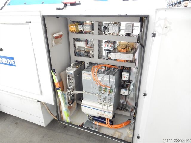 مخرطة قطر 583 مم × 1100 مم Cazeneuve Optimax 590/1100
