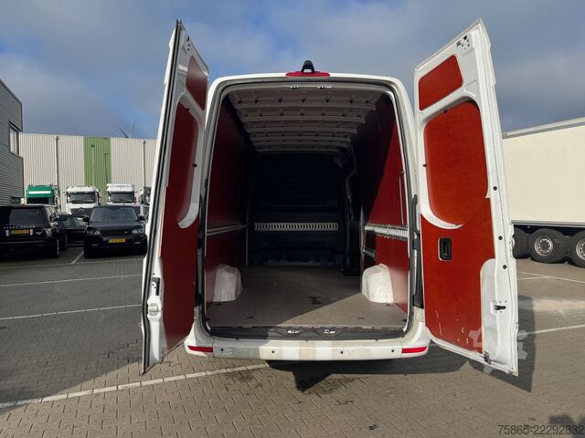 Van panel Mercedes-Benz Sprinter 319 1.9 CDI / L4 H3 / RWD / / Leder / ...