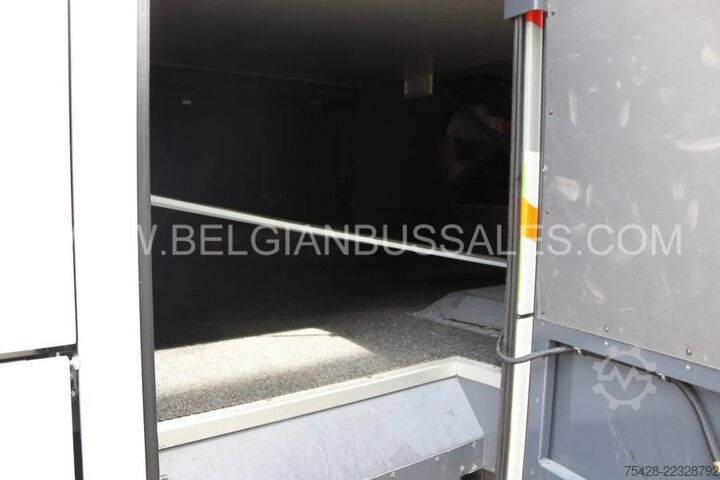 Divstāvu iekāpšana VDL Futura FDD2 141/510 / TDX27 Astromega / S 531 D...