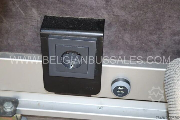 Divstāvu iekāpšana VDL Futura FDD2 141/510 / TDX27 Astromega / S 531 D...