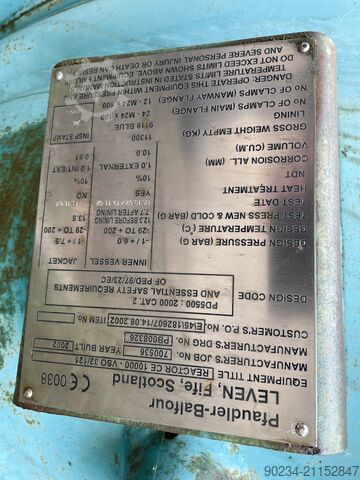 10.000 liters Pfaudler Model CE10000 lodret glasforet reaktor Pfaudler CE10000