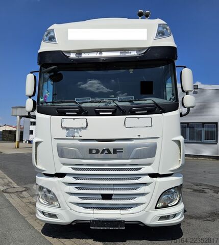 Standardni tegljač DAF XF 530 FT