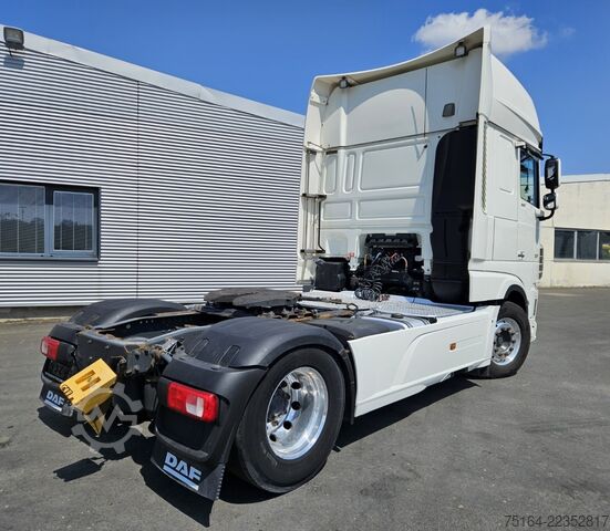 Standardni tegljač DAF XF 530 FT