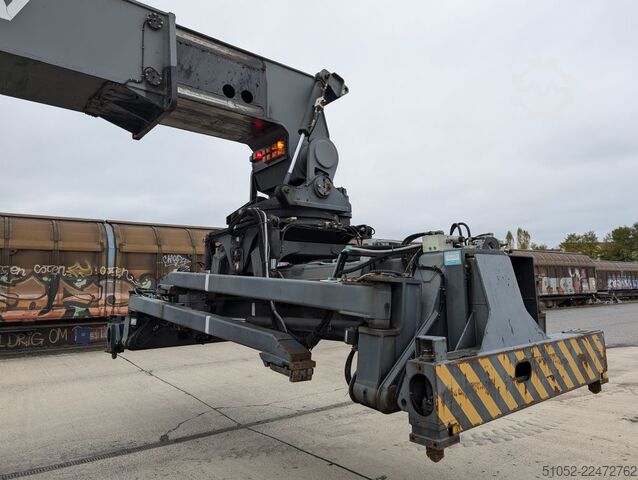 Reachstacker a contenitore pieno SMV SC4527CA5