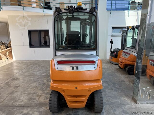 Forklift listrik 4 roda Still RX 60-50 / AKKU 76 % / 5915 Std.