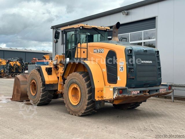 Radlader HYUNDAI HL 970 A  4x4 Radlader Kamera Klima 1.985 Std