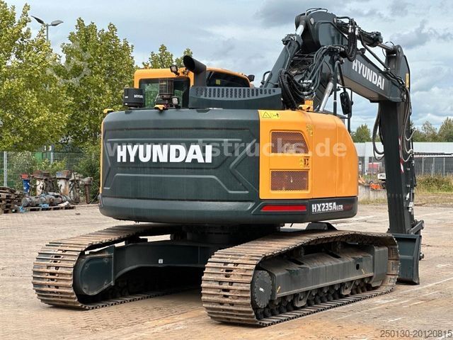 Chain excavator HYUNDAI HX 235A LCR Verstellausleger Kamera Radio Klima