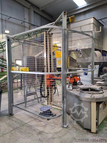 آلة التعبئة الأوتوماتيكية RUFFINI ROMOLO IMPILATRICI 401