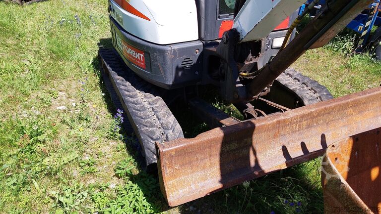  Bobcat E35