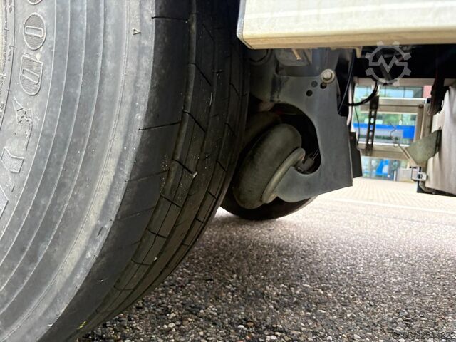  Emtech NP3 2x Steering Axle / 1x Lift-Axle / SAF Axles...