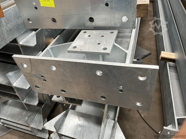 Construcción de naves Ruiz Construcciones Metálicas ESTRUCTURA METALICA NAVE GALVANIZADA