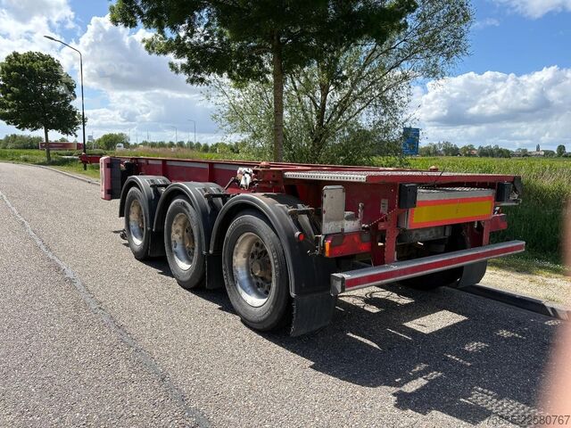 Containertransport Schmitz Cargobull SCF24 20FT Chassis / Tank / ADR / BPW Axles / D...