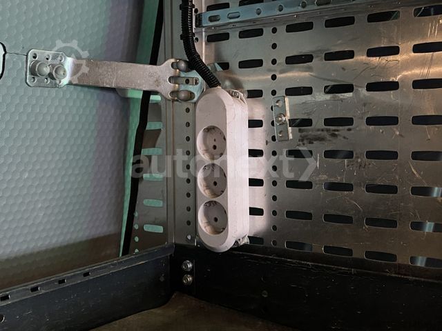 Βαν με ψηλή οροφή MERCEDES-BENZ Sprinter 519 V6 *WERKSTATT* AHK 3,0t+KAMERA+NAVI