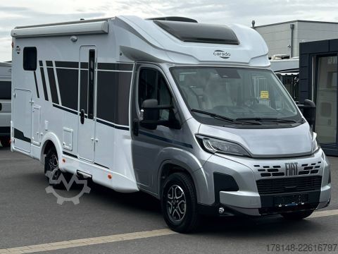 Daļēji integrēta kemperis Carado T 328 pro+