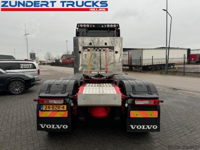 Nhiệm vụ nặng nề Volvo FH16-750 GLOBETROTTER, 8x4