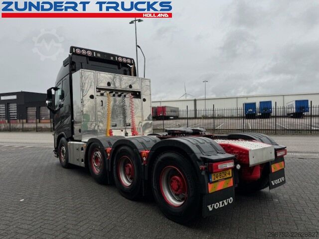 Nhiệm vụ nặng nề Volvo FH16-750 GLOBETROTTER, 8x4