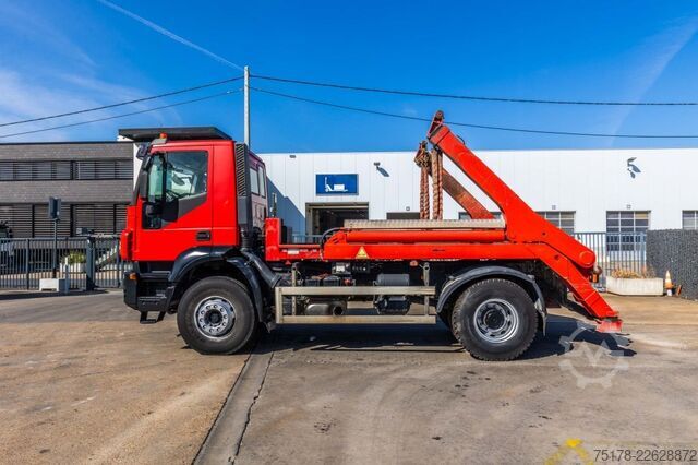 Hệ thống BDF IVECO STRALYS 300 + MULTI BENNE AJK
