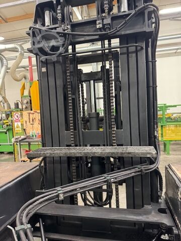Empilhadeira lateral Baumann BGX 60/14/55 TR
