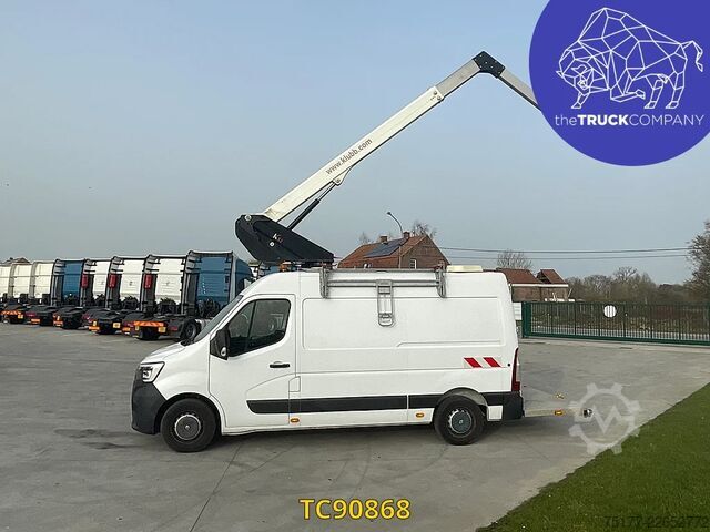  Renault Master 145.35 Nacelle