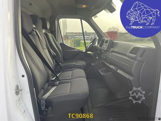 Hebebühne Renault Master 145.35 Nacelle