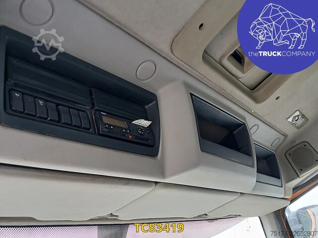 コンテナ輸送 Renault Kerax 370