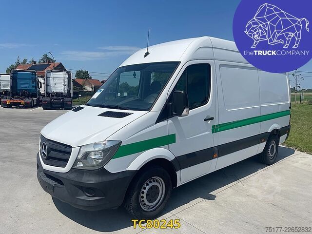 Furgão de painéis Mercedes-Benz Sprinter 316 37s 5p