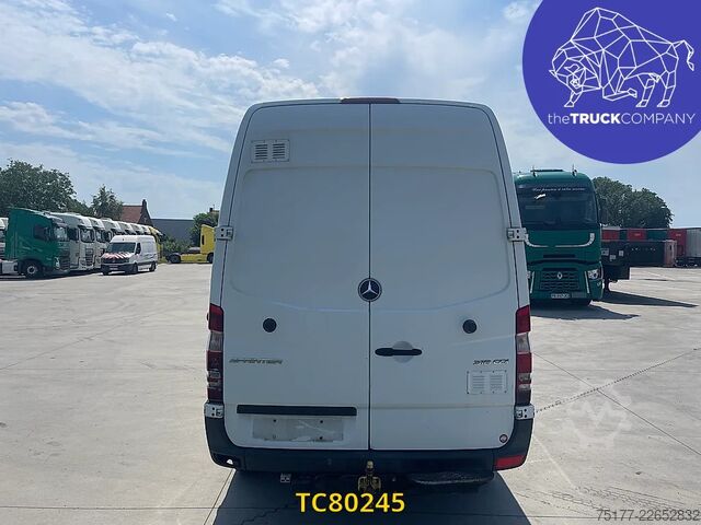 Furgão de painéis Mercedes-Benz Sprinter 316 37s 5p