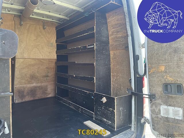 Furgão de painéis Mercedes-Benz Sprinter 316 37s 5p